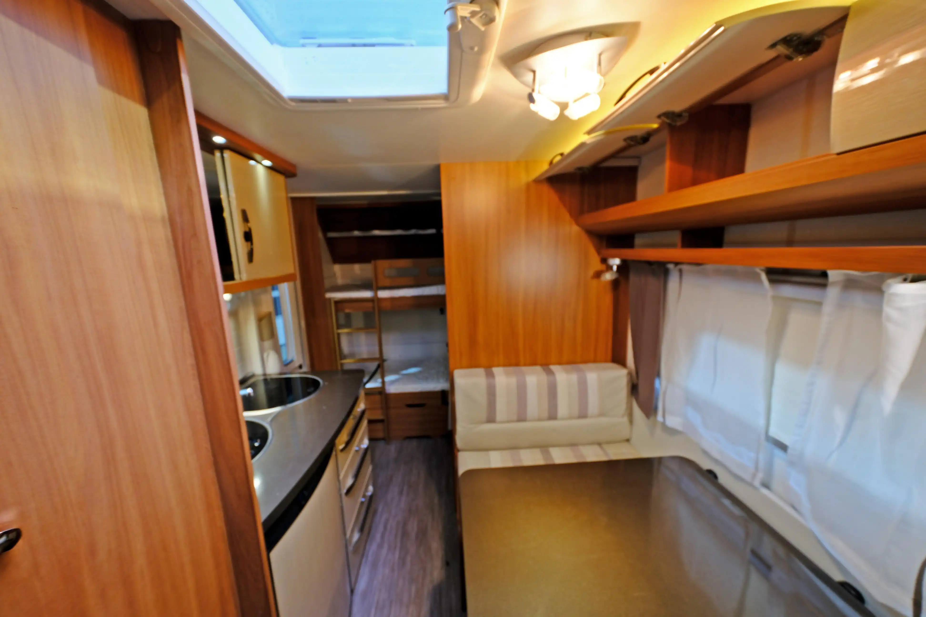 HOBBY Ontour 470 KMF